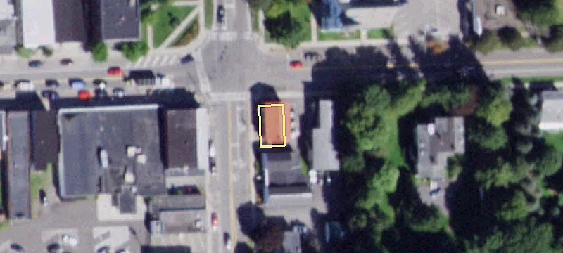 2 Main St