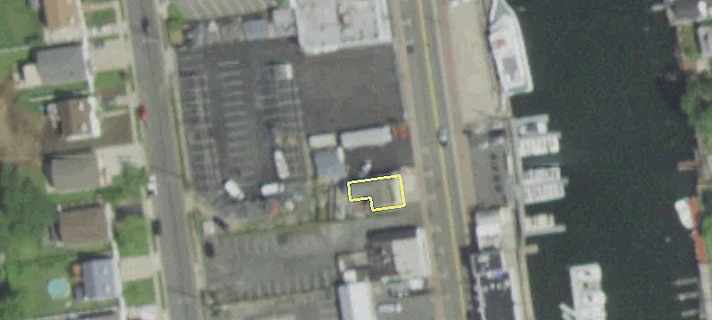 144 Woodcleft Ave