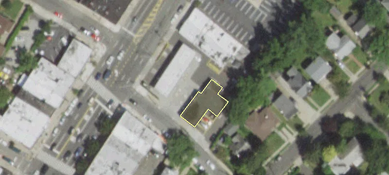4 Northern Blvd