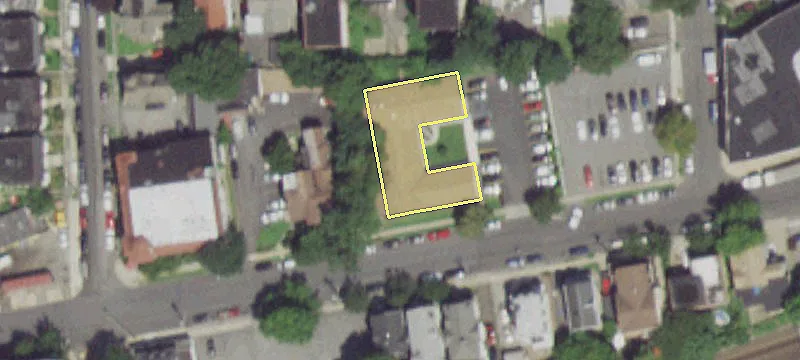 153 Stevens Ave