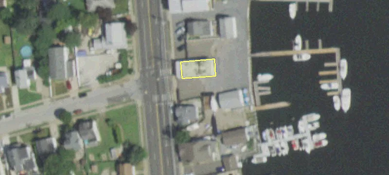 325 Main St