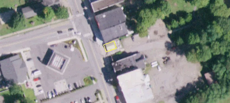 142 Main St