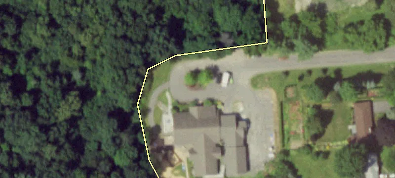 228 Lafayette Rd