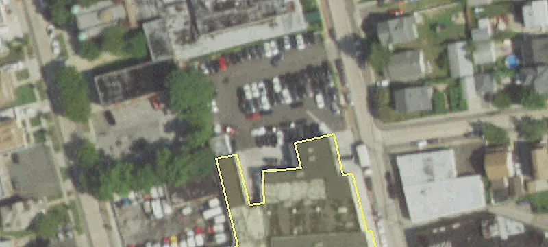 163 Denton Ave