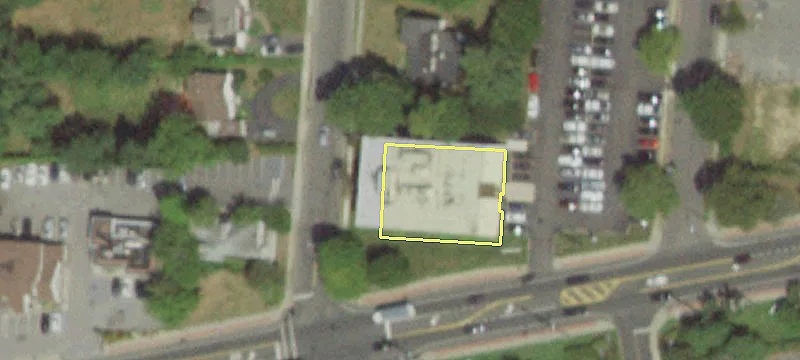 1111 Montauk Hwy