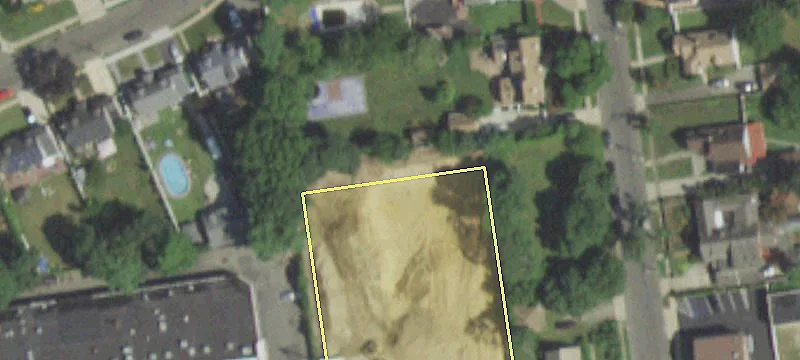 2087 Hempstead Tpke