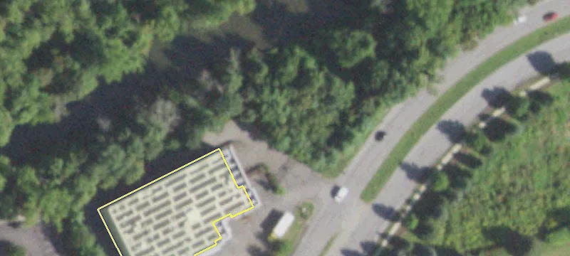 35 Merritt Blvd