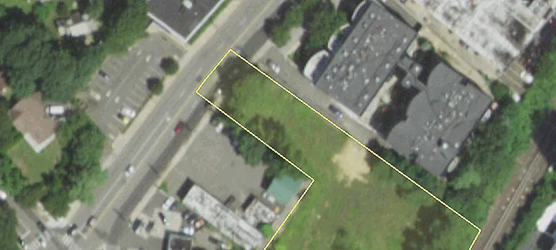 102 Cuttermill Rd