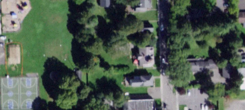 9 Library St