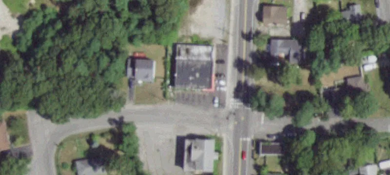 122 Mastic Rd