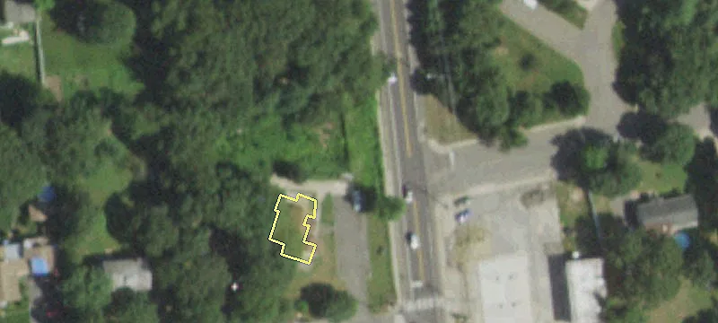 1070 Islip Ave