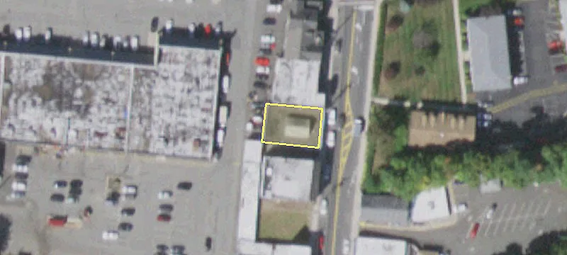 121 Main St