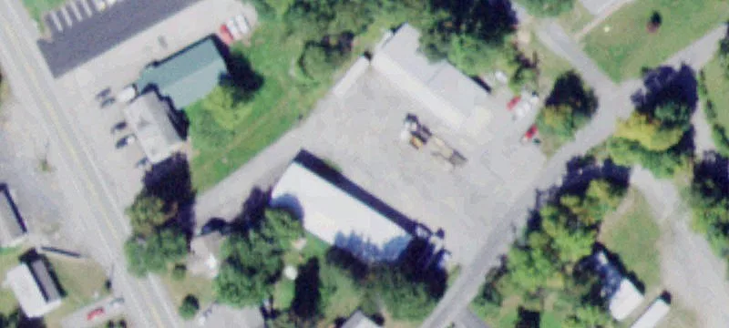 704 Bloomingburg Rd