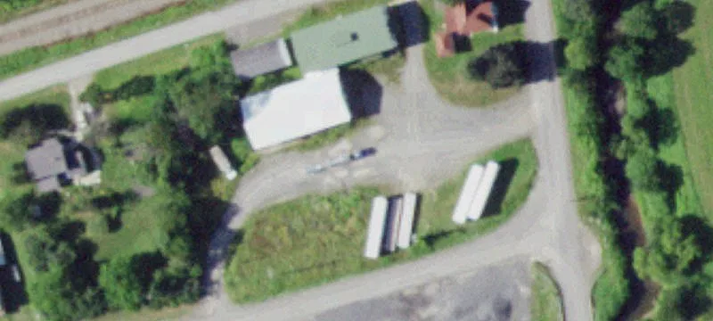 5 Railroad Ave