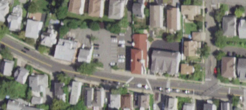 Ashford Ave
