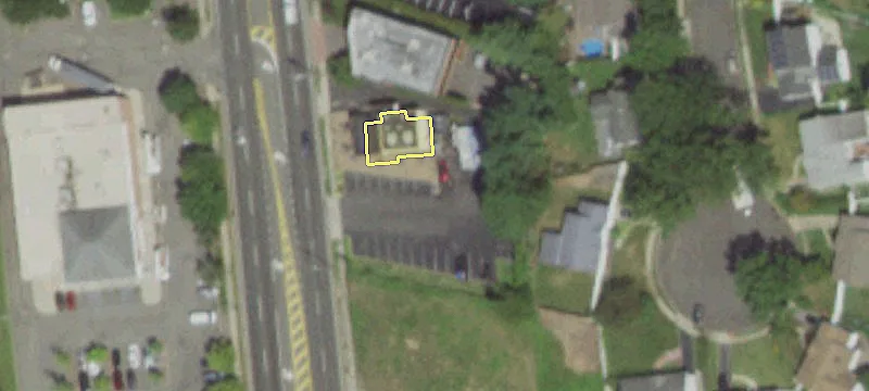 314 Commack Rd