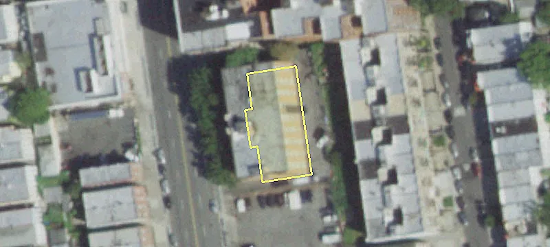 385 Mcdonald Ave