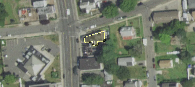 144 Nassau Rd