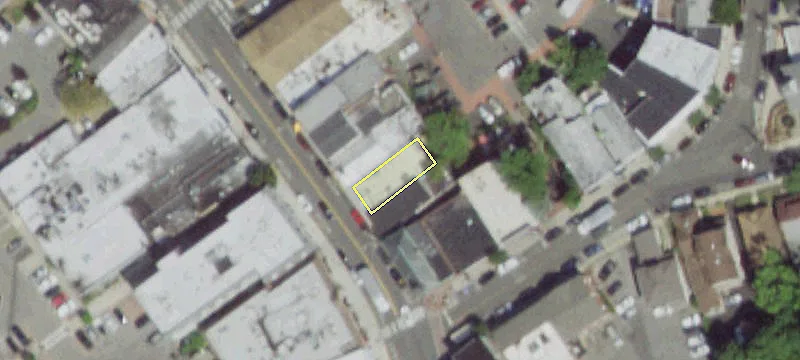 221 Main St