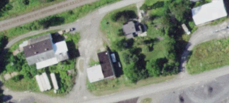 19 Railroad Ave