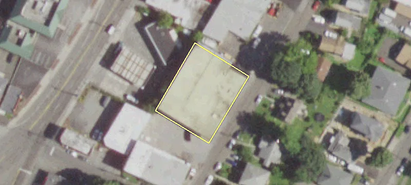 41-43 Lawn Ave