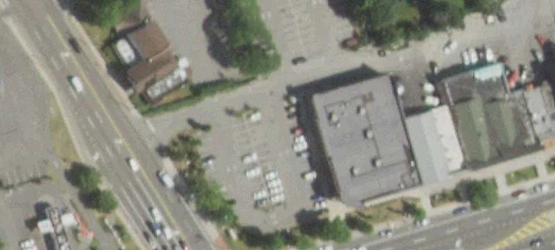 2 Suffolk Ave