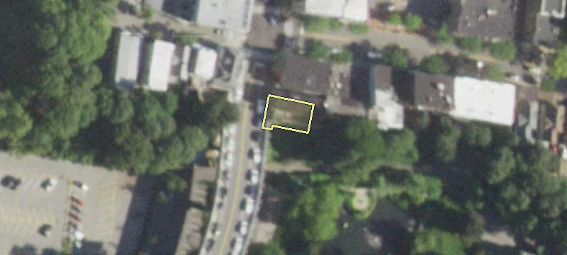 524 Warburton Ave