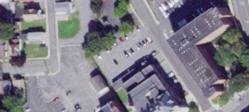 1 Grn St