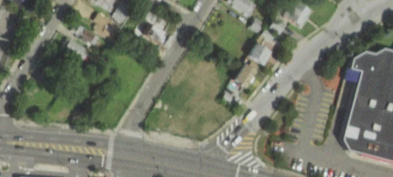 Louis Ave