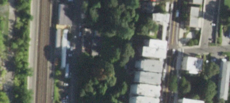 Railroad Ave