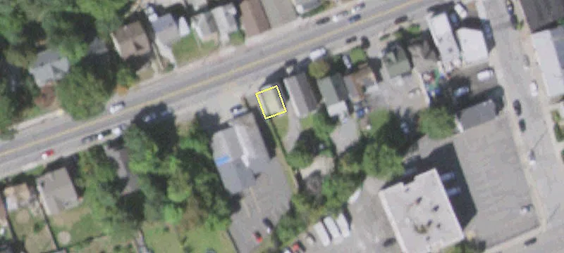 1433 Main St