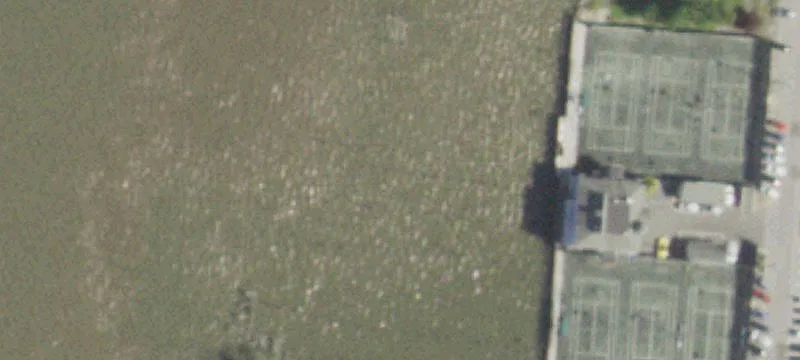 100 Riv St