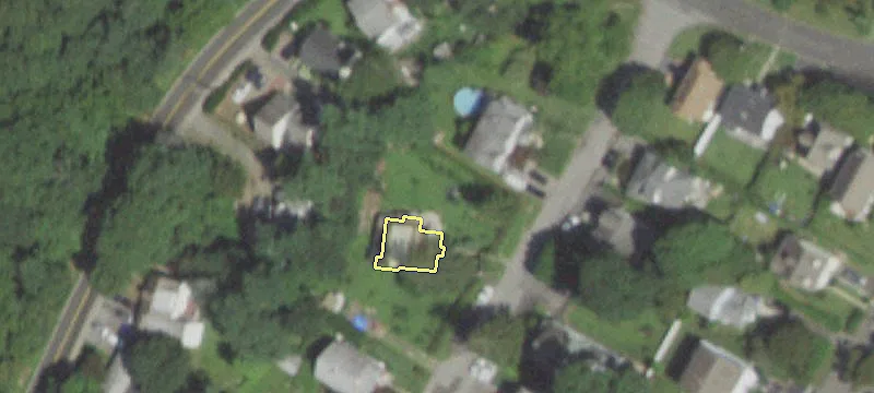 8 Harding Ave