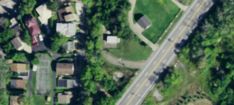 Lakeshore Rd