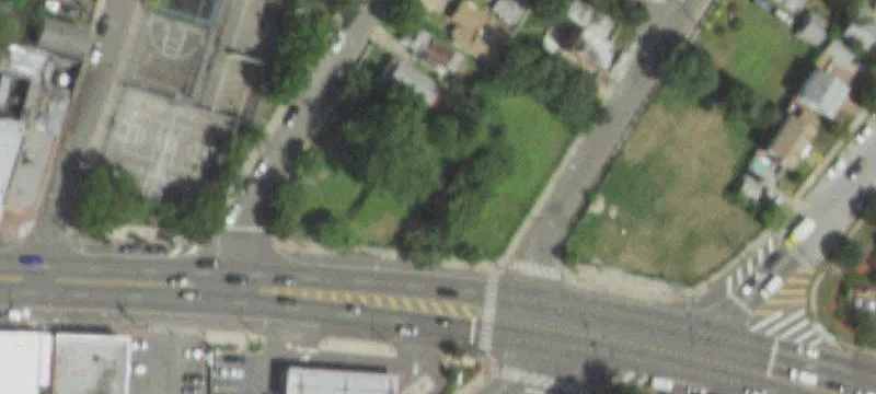 Hempstead Tpke