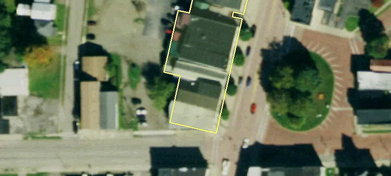 30 Park Sq