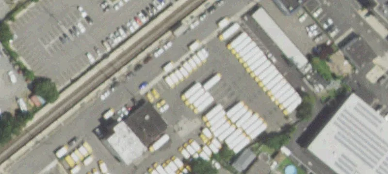 Railroad Ave