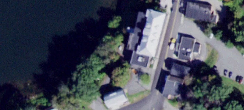 90 Main St