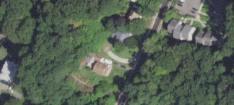 Snowden Ave