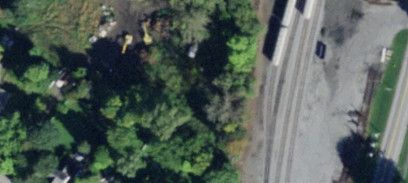 Railroad Ave