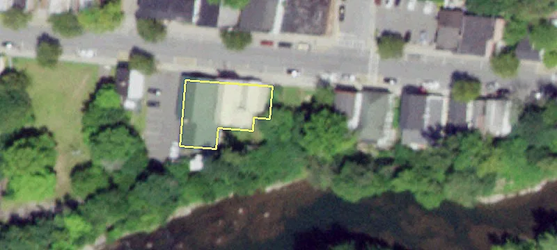 3020 Main St