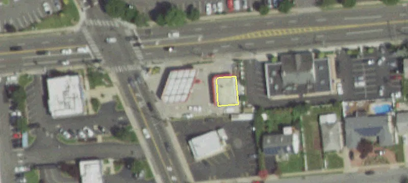 1000 Hicksville Rd