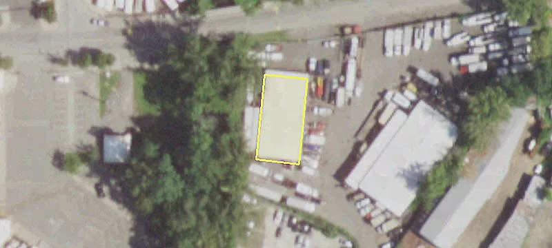 25 Warehouse Ln