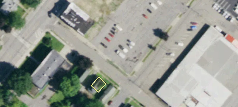 Everett St