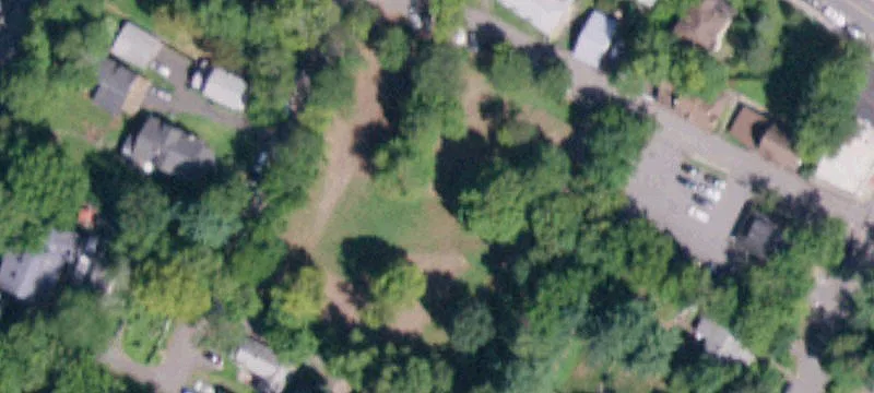 Maple Ln At Deanies Aly