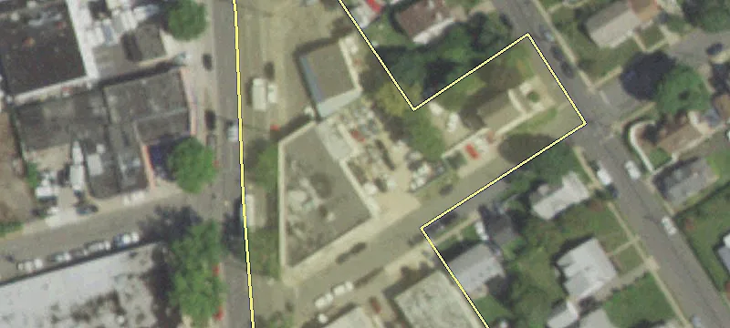 94 Denton Ave