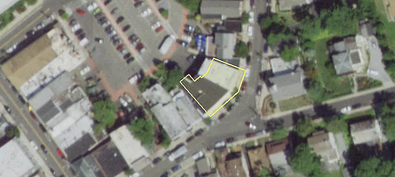228 Main St