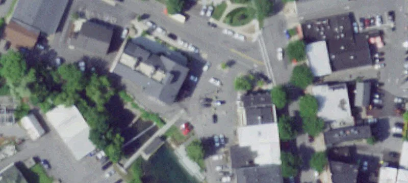Genesee St