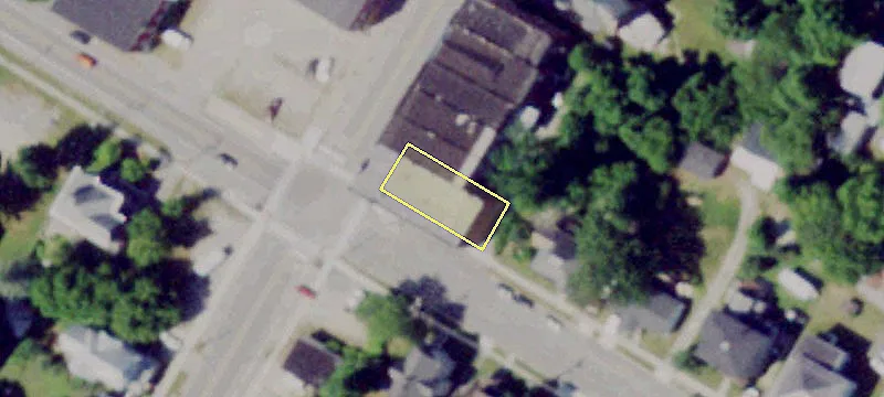 131-133 Commercial St