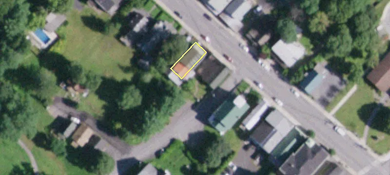 527 Main St